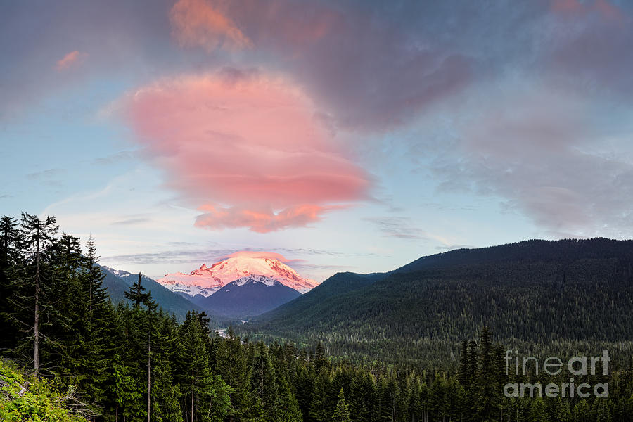 Lenticular Cloud over Mt. Rainier - Washington State Photograph by Silvio Ligutti
