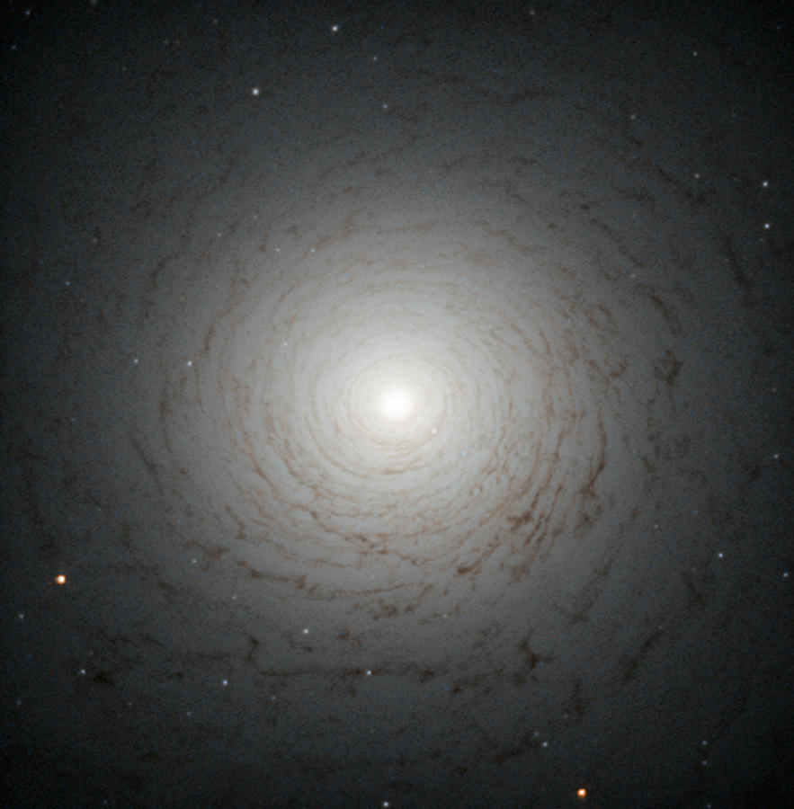 Lenticular Galaxy Ngc 524 Photograph by Science Source