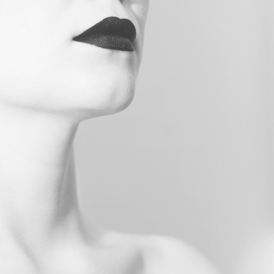 Black Photograph - Levres noires by Zapista OU Black Photograph - Levres noires by Zapista OU