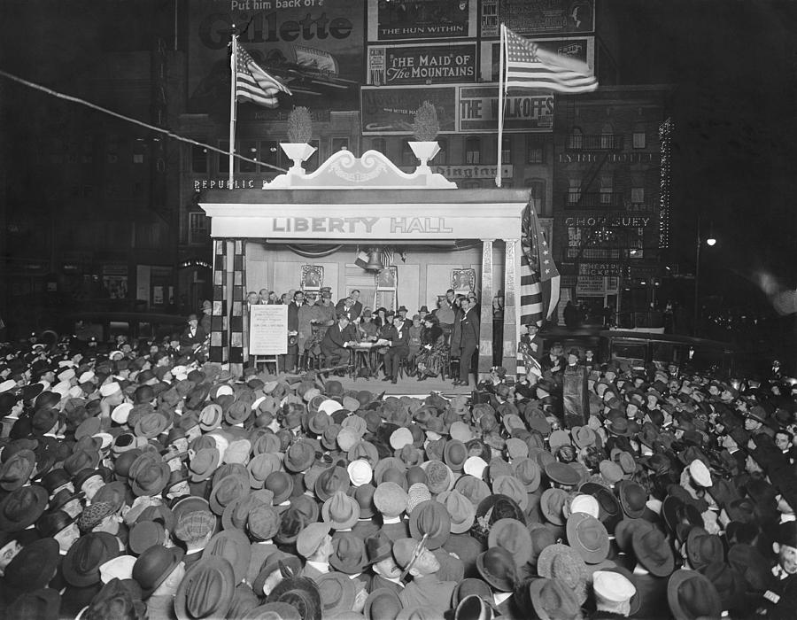 Liberty Loan Midnight Program Photograph by Underwood Archives