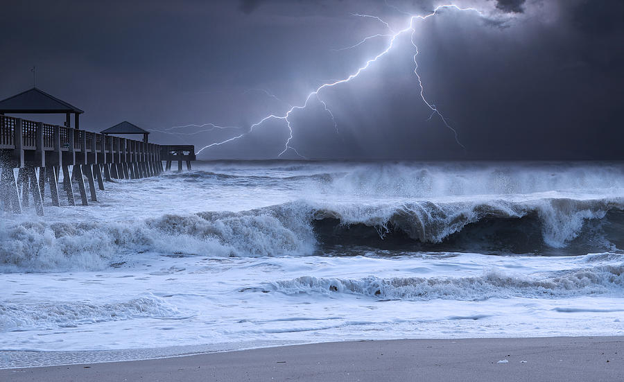 lightning strike by Laura Fasulo lightning strike by Laura Fasulo