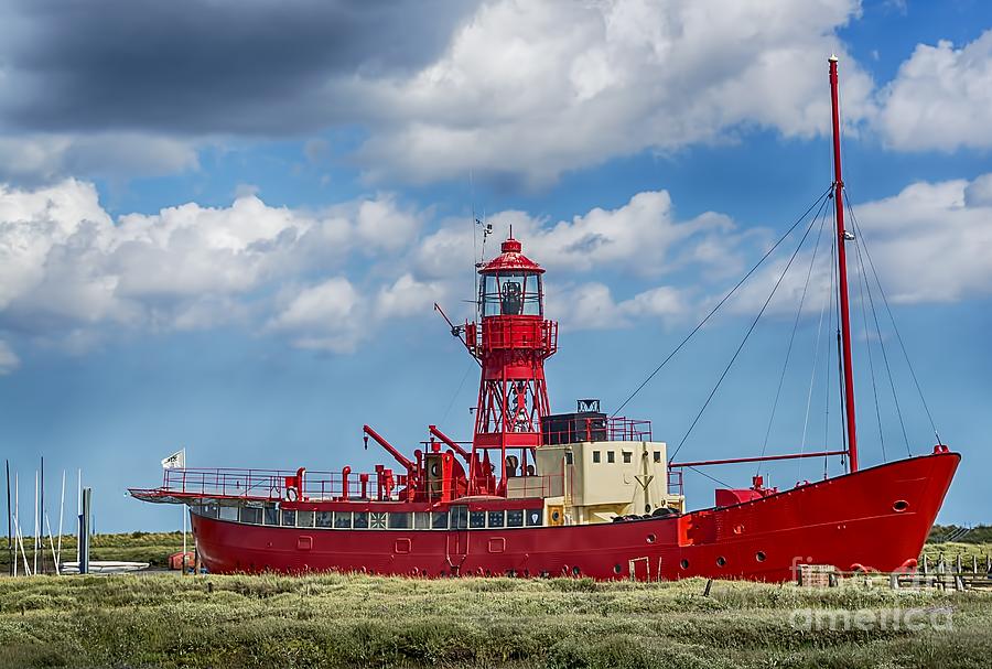 Lighthouse Photograph - Lightship LV15 Trinity 2 by Chris Thaxter