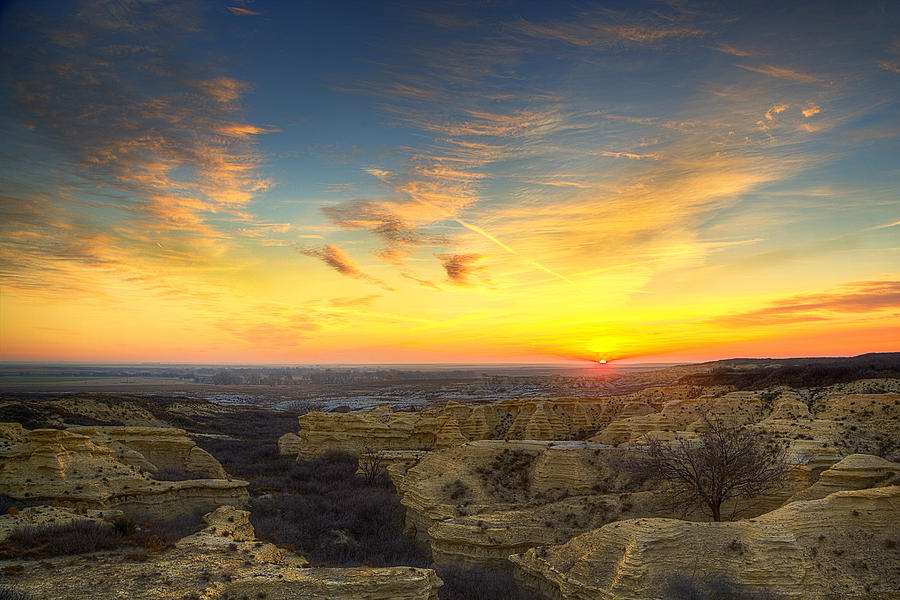 Desert Photograph - Limestone Sunrise by Thomas Zimmerman