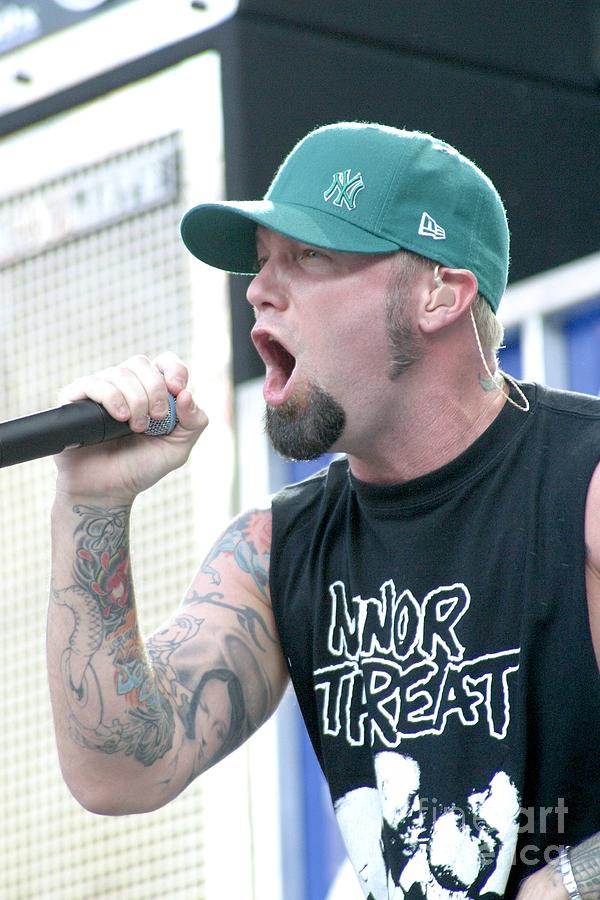 fred durst yankees cap