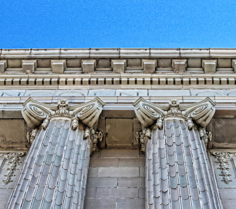 Lincoln County Courthouse Columns Straight Up Photograph by Sylvia Thornton