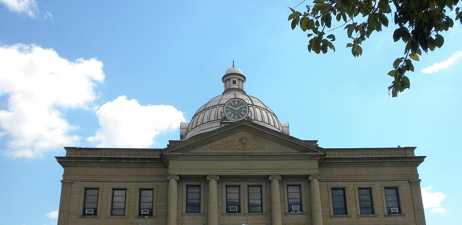 Lincoln Courthouse Logan County IL Photograph by Thomas Woolworth ...