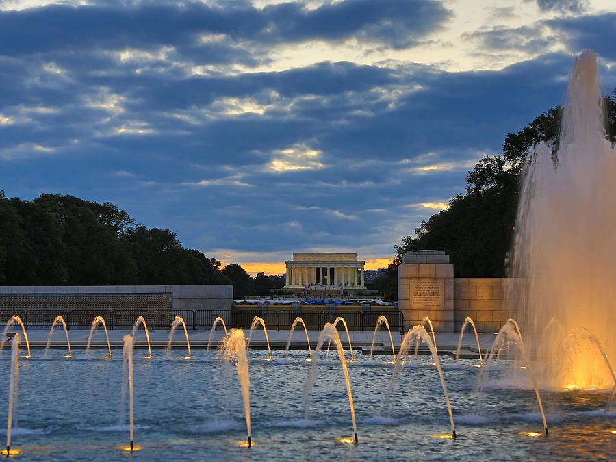 Lincoln from WWII memorial Photograph by Jack Nevitt