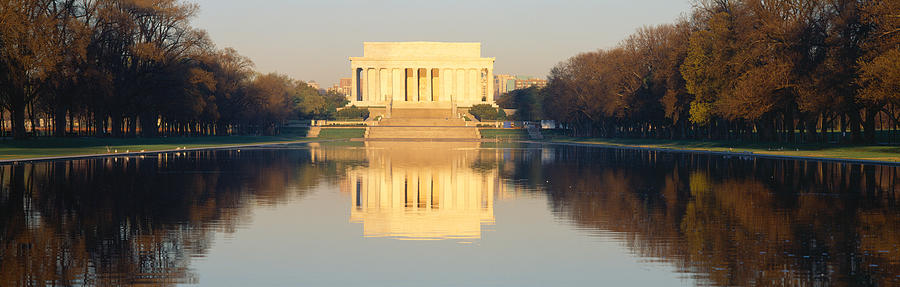 Lincoln memorial reflecting pool