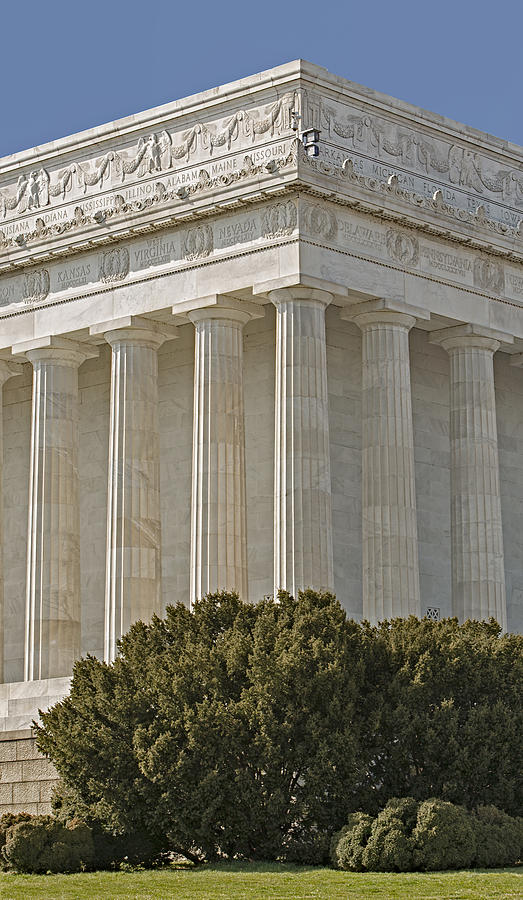 Lincoln Memorial Photograph - Lincoln Memorial Pillars by Susan Candelario