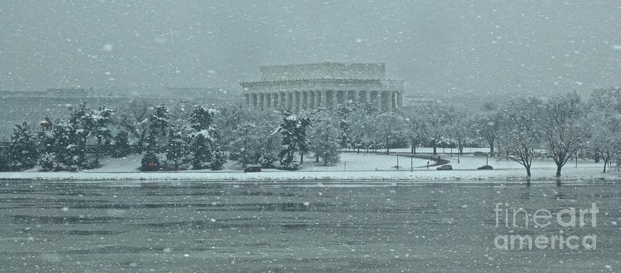 Lincoln Memorial Photograph by Tracy Rice Frame Of Mind