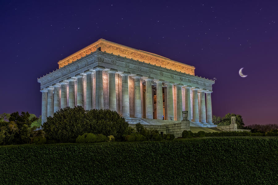 Lincoln Memorial Under The Stars Photograph by Susan Candelario