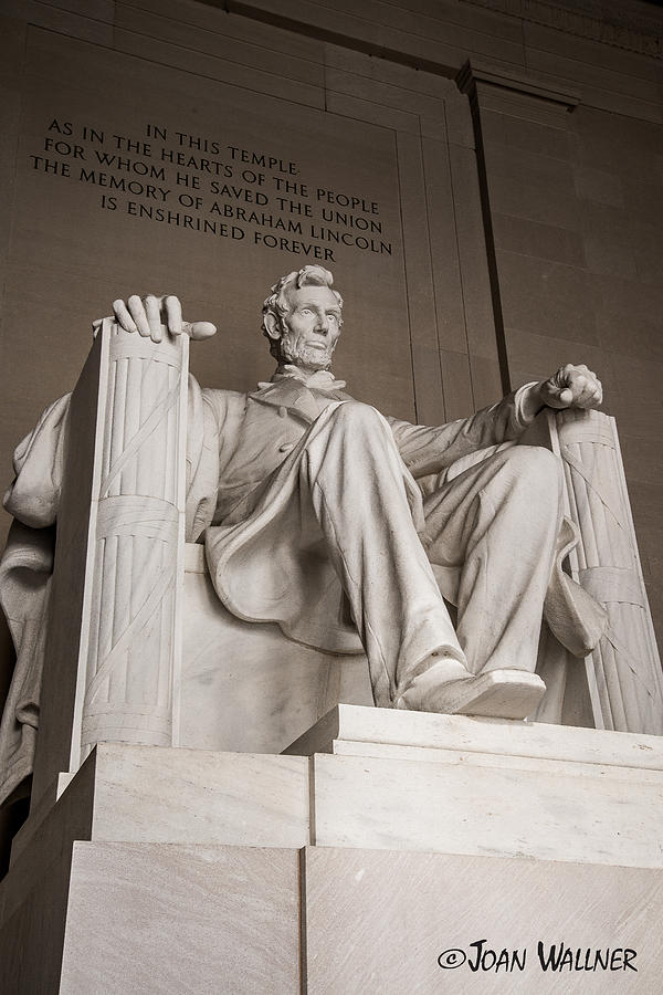 Lincoln Remembered Photograph by Joan Wallner