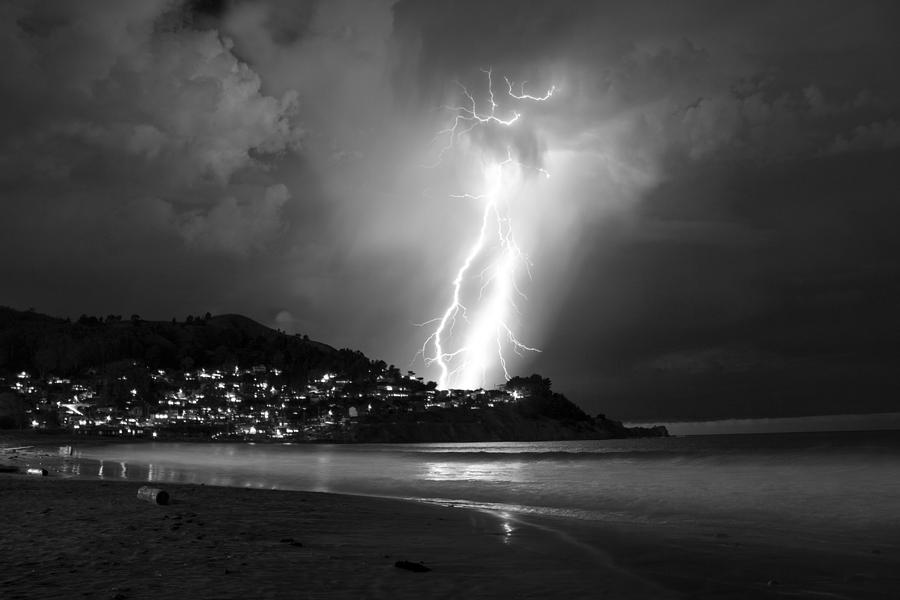 Linda Mar Lightning Photograph by Bryant Coffey