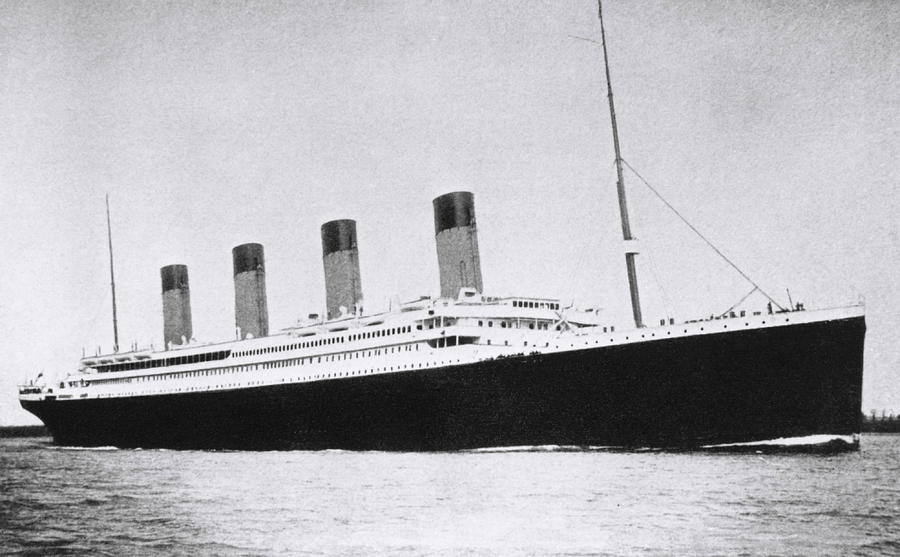 Liner Titanic Leaving On Her First And Last Voyage Photograph by ...