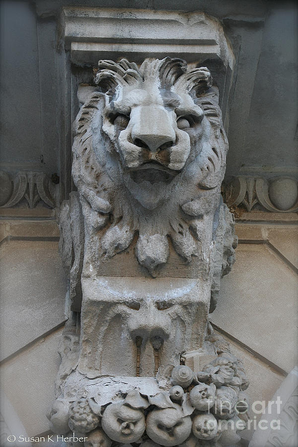 Lion Sculpture Photograph by Susan Herber
