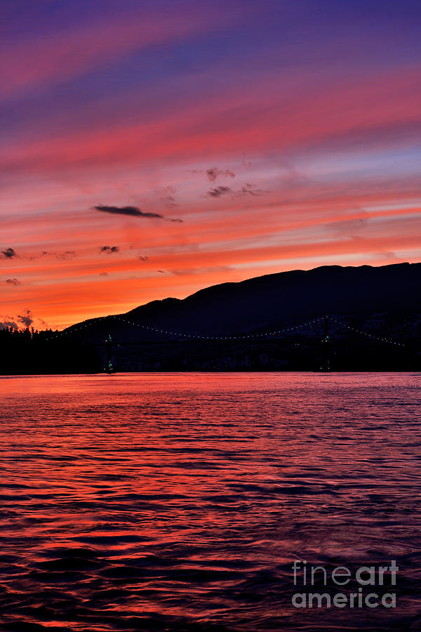 Lions Gate Bridge Sunset Photograph by Terry Elniski