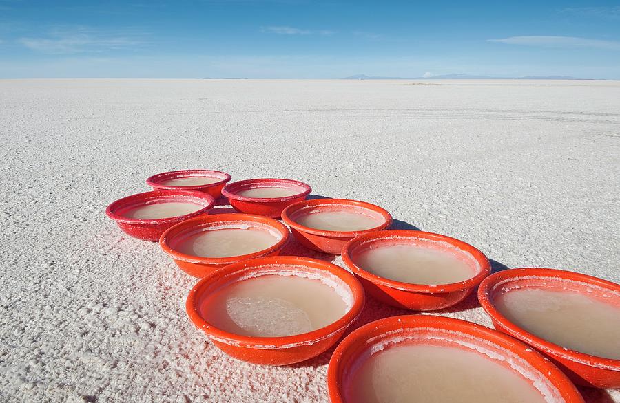Bucket Photograph - Lithium Evaporation Test by Philippe Psaila/science Photo Library