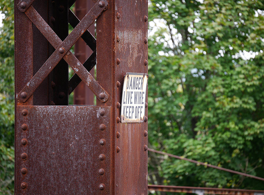 Live Wire Keep Off Photograph by Richard Reeve