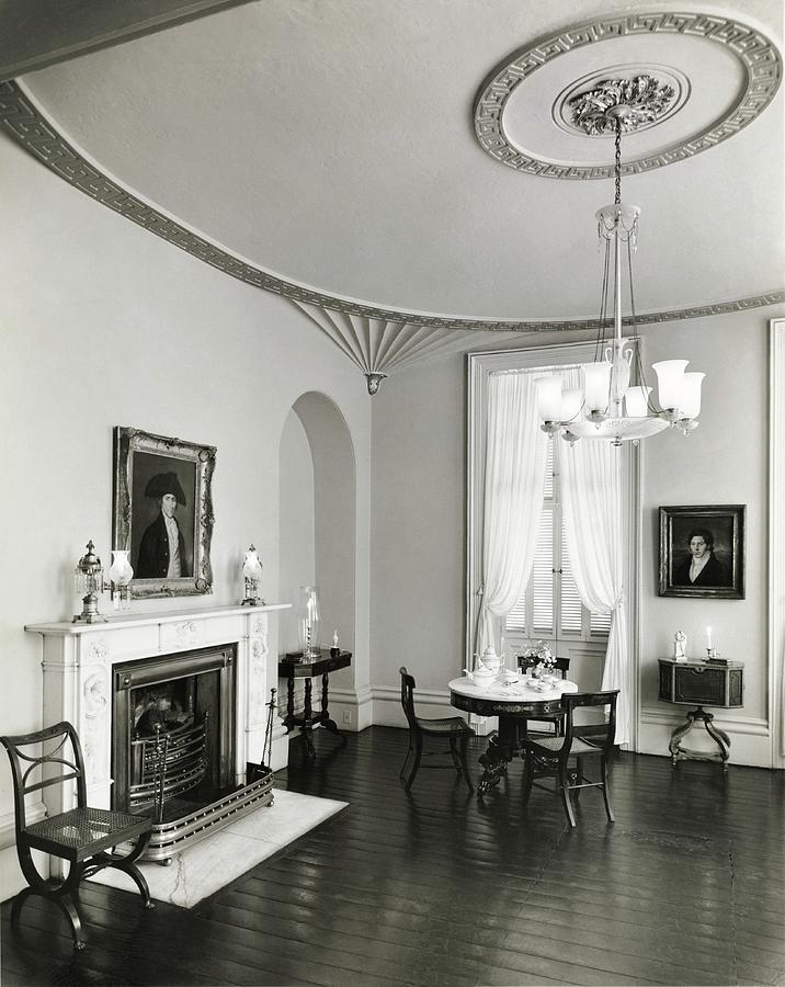Architecture Photograph - Living Room In Owens-thomas House by William Grigsby