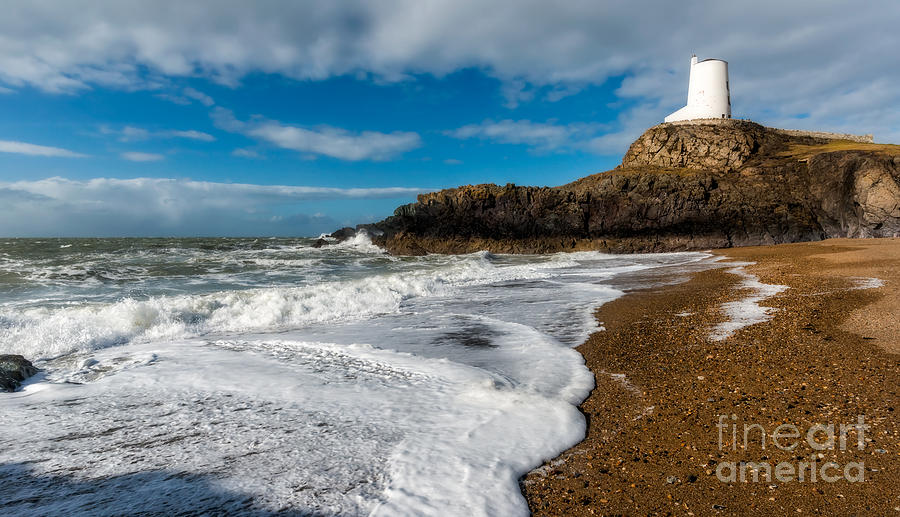 Llanddwyn Island Lighthouse Photograph by Adrian Evans