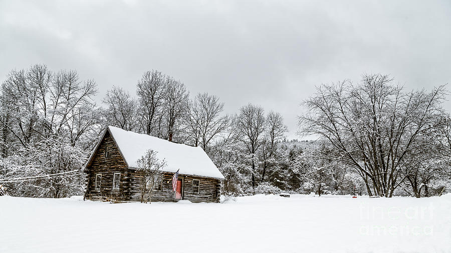 Log cabin in the snow Photograph by Edward Fielding