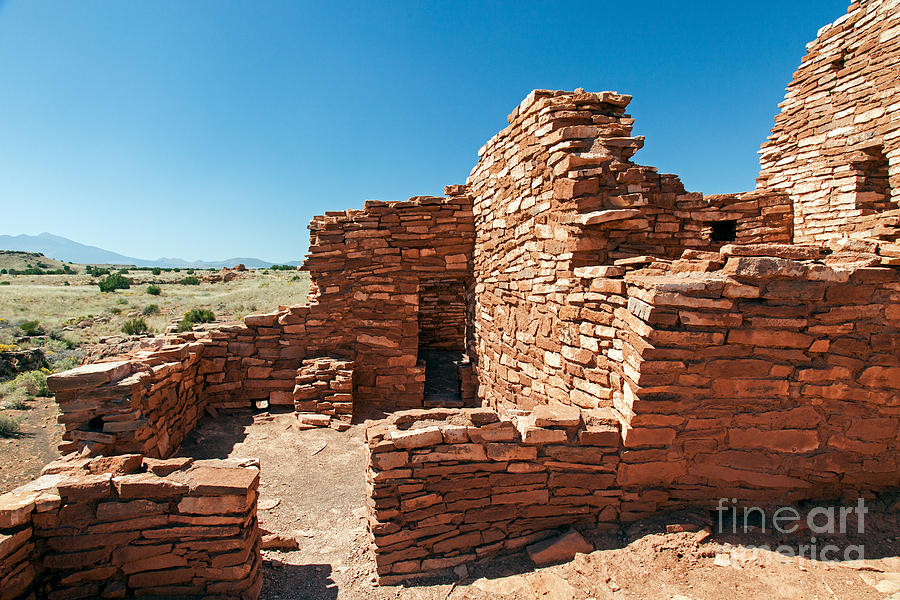 Lomaki Pueblo in Wupatki National Monument Photograph by Fred Stearns