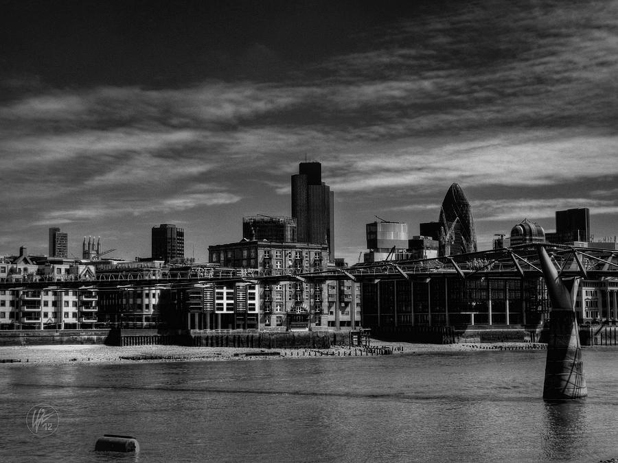 London 066 Photograph by Lance Vaughn