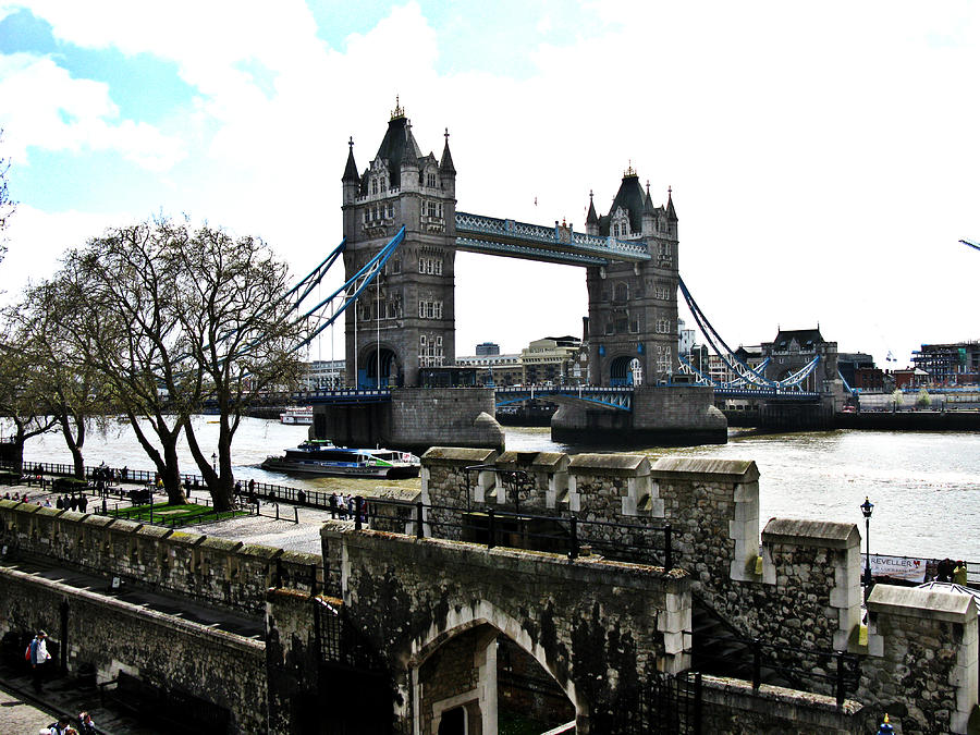 London England Tower Bridge  Photograph by Tom Conway