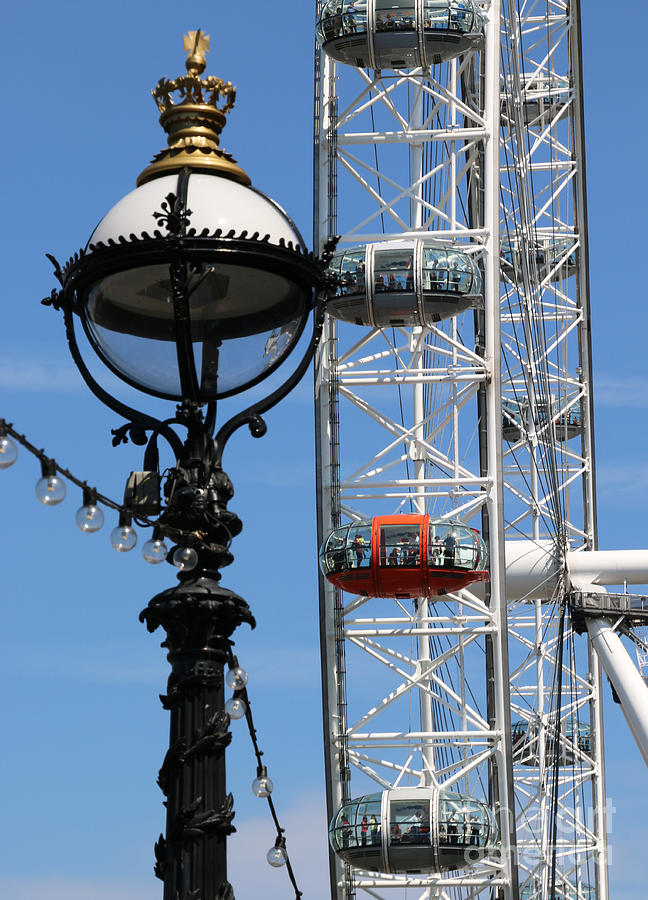 London Eye 5531 Photograph by Jack Schultz