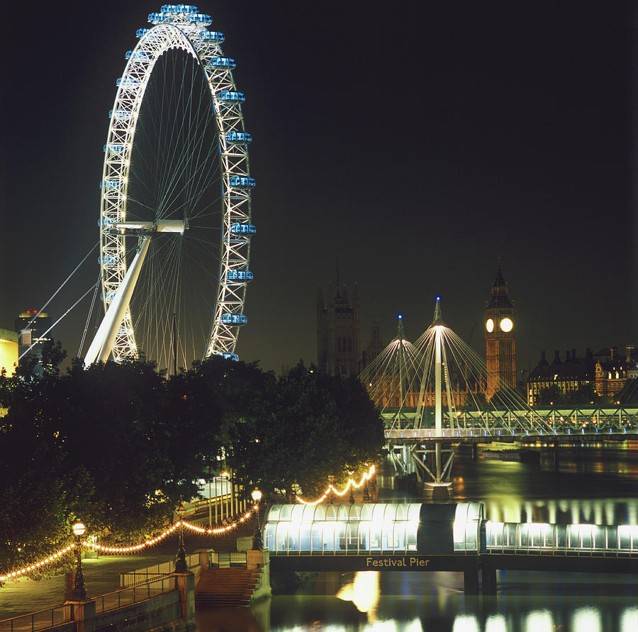 London Eye Photograph by Mark Thomas/science Photo Library