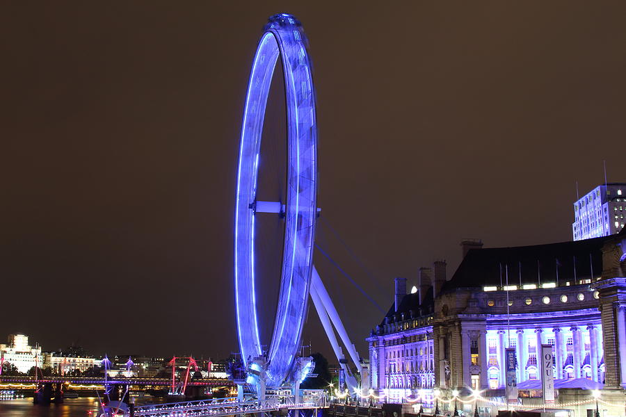 Architecture Photograph - London Eye slooow exposure by Ash Sharesomephotos
