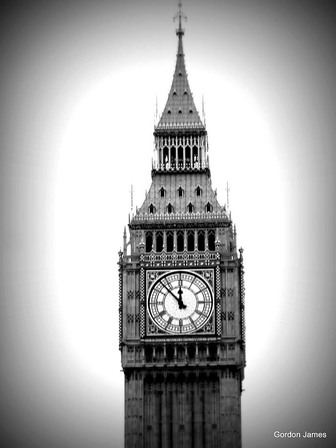 London Icon 8 Photograph by Gordon James