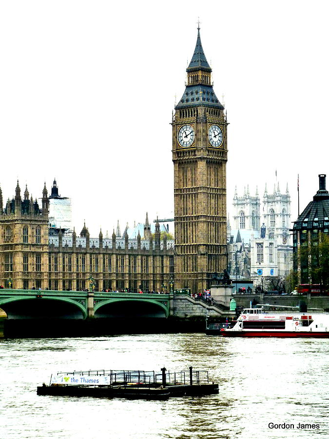 London Icon 9 Photograph by Gordon James