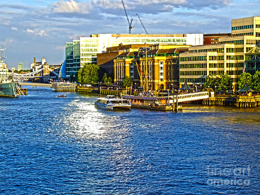 London River Thames Digital Art by Andrew Middleton