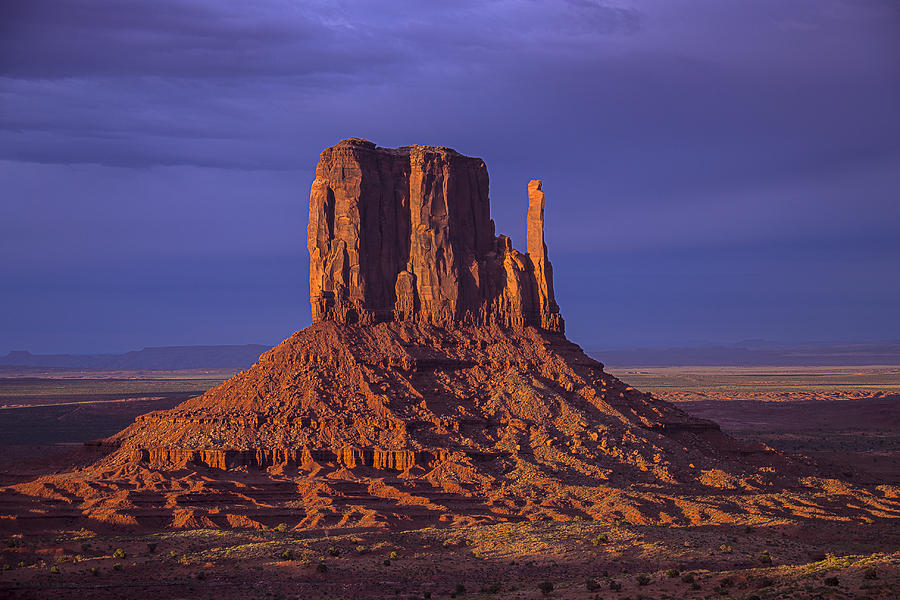 Lone Butte Photograph by Garry Gay