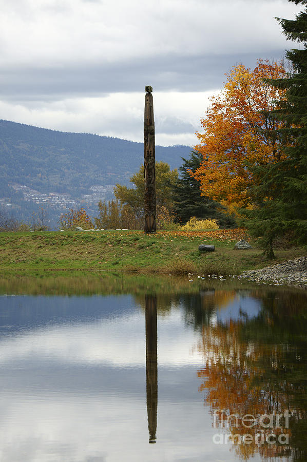 LONE TOTEM POLE Vancouver Photograph by John  Mitchell