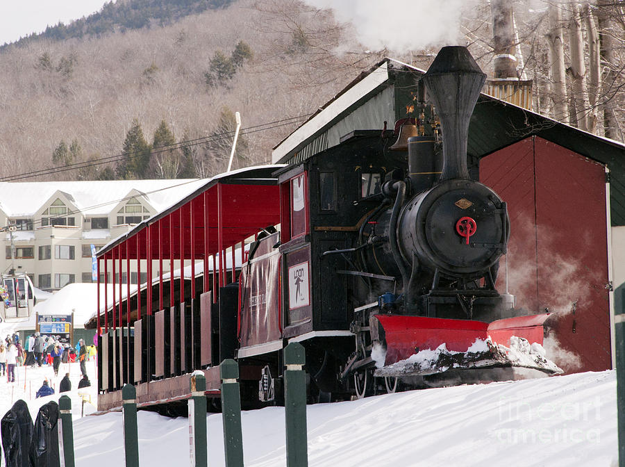 Loon Mountain Steam Train Photograph by Glenn Gordon