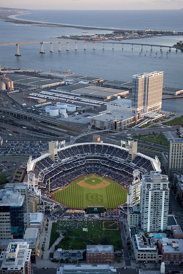 Los Angeles v San Diego Padres Photograph by Andy Hayt