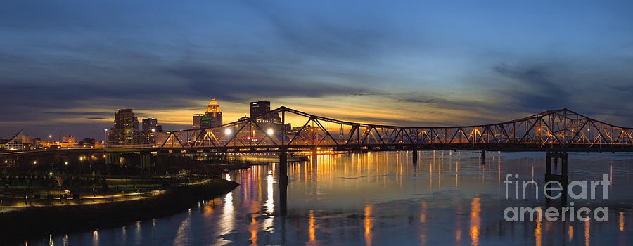 Louisville Photograph - Louisville Skyline at Dusk - D008384a by Daniel Dempster