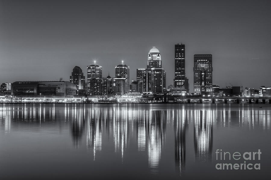 Louisville Skyline Morning Twilight II Photograph by Clarence Holmes