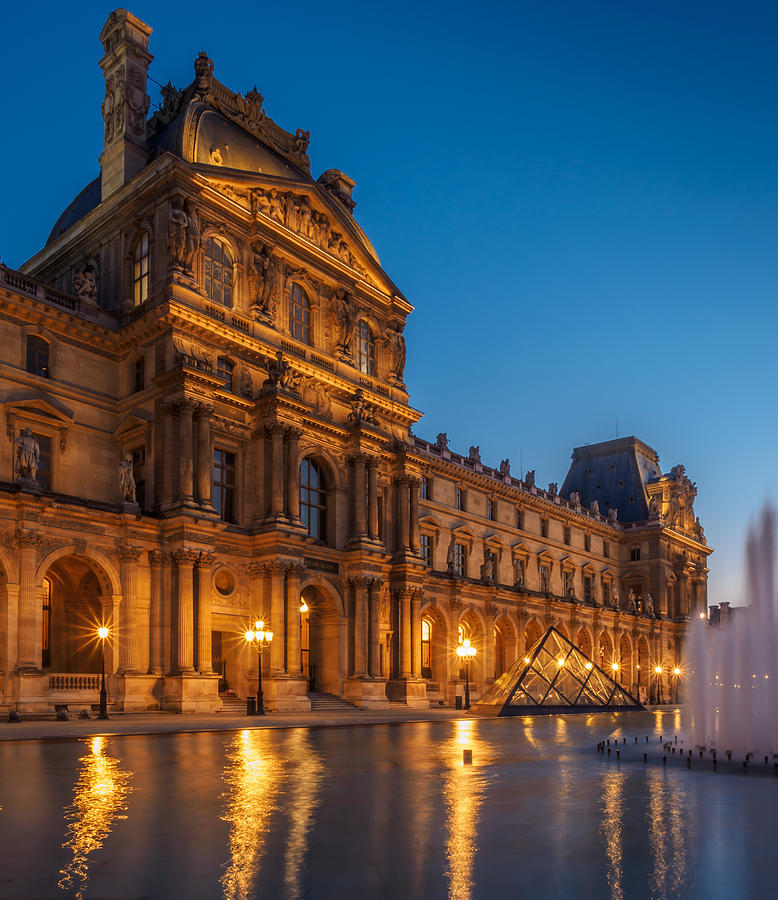 Louvre Sunset Photograph by Mark Llewellyn