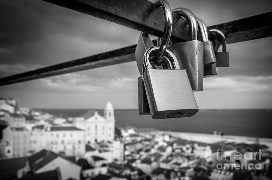 Black And White Photograph - Love in Lisbon by Carlos Caetano
