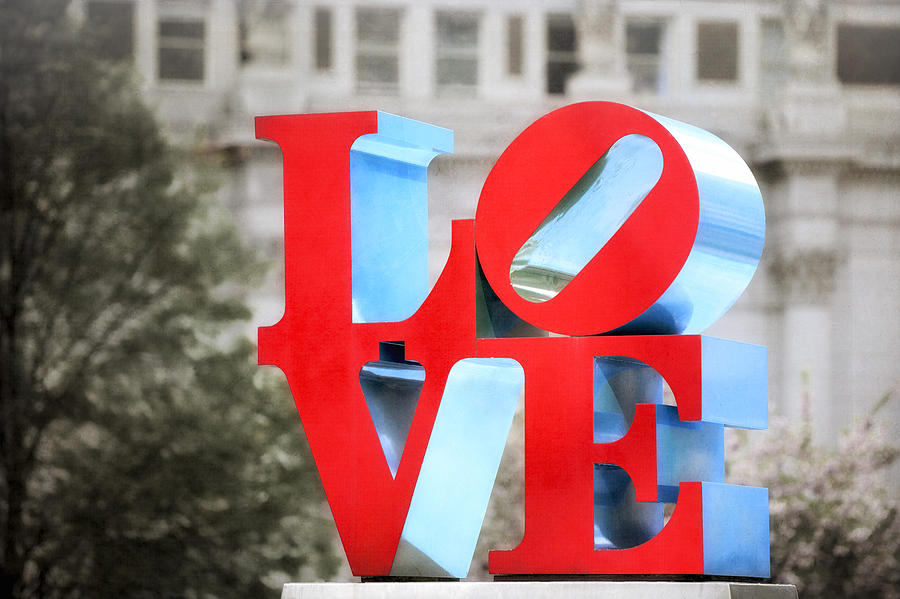 Love Sculpture - Selective Color - Philadelphia Photograph by Photography  By Sai