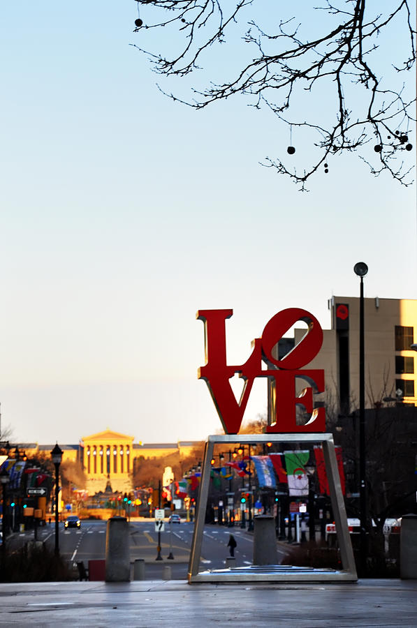 Philadelphia Photograph - Love Statue and the Art Museum by Bill Cannon