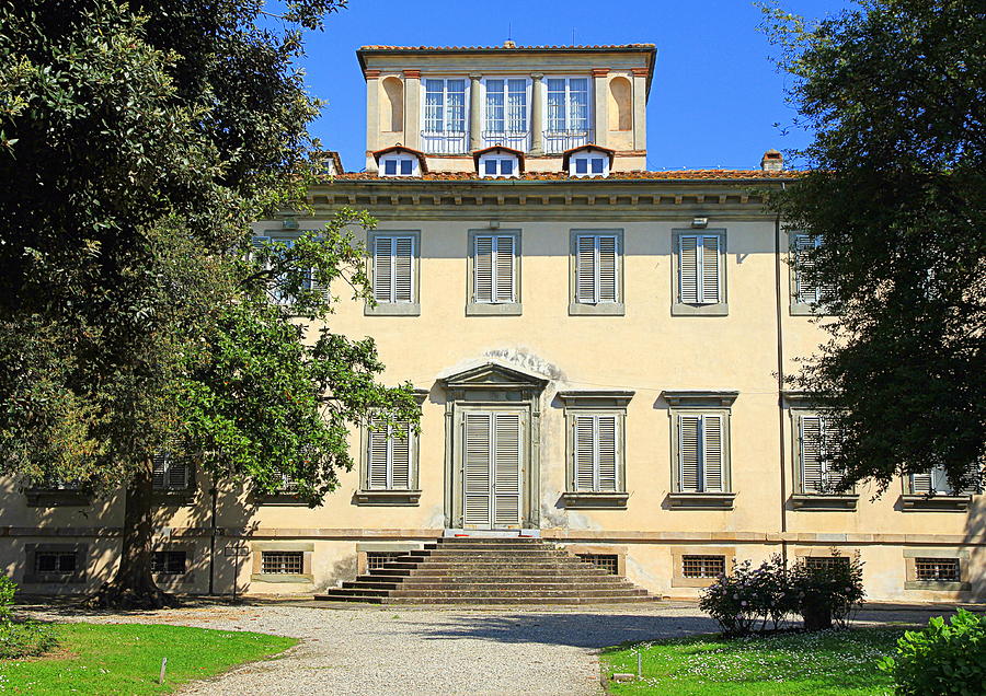 Lucca Villa Photograph