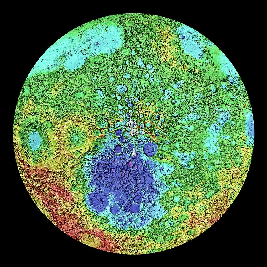 Fridas below the surface. Южный полюс Луны. Северный полюс Луны. Бассейн на Луне. Moon Topographic Map.