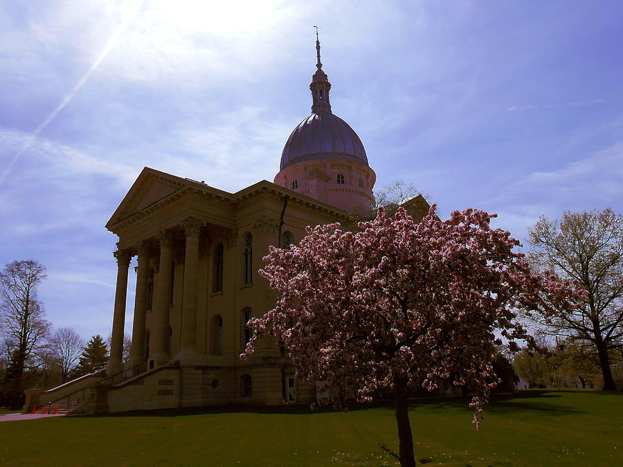 Macoupin County Courthouse Photograph by Jeff Iverson
