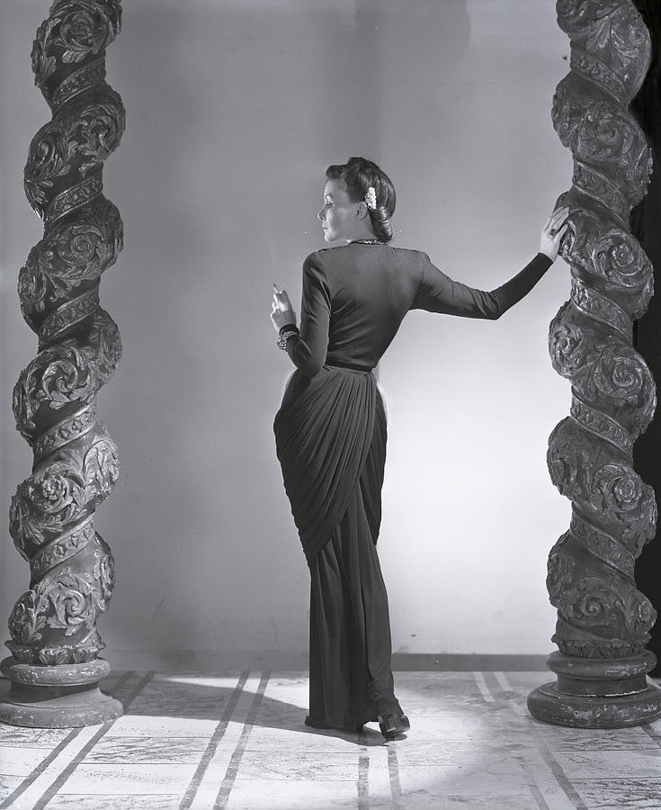 Madame Estrella Boissevain In A Draped Jersey Photograph by Horst P. Horst