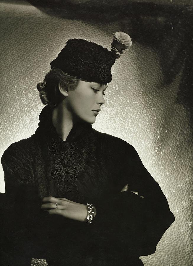 Mademoiselle Lund Wearing A Agnes Shako Hat Photograph by Horst P. Horst