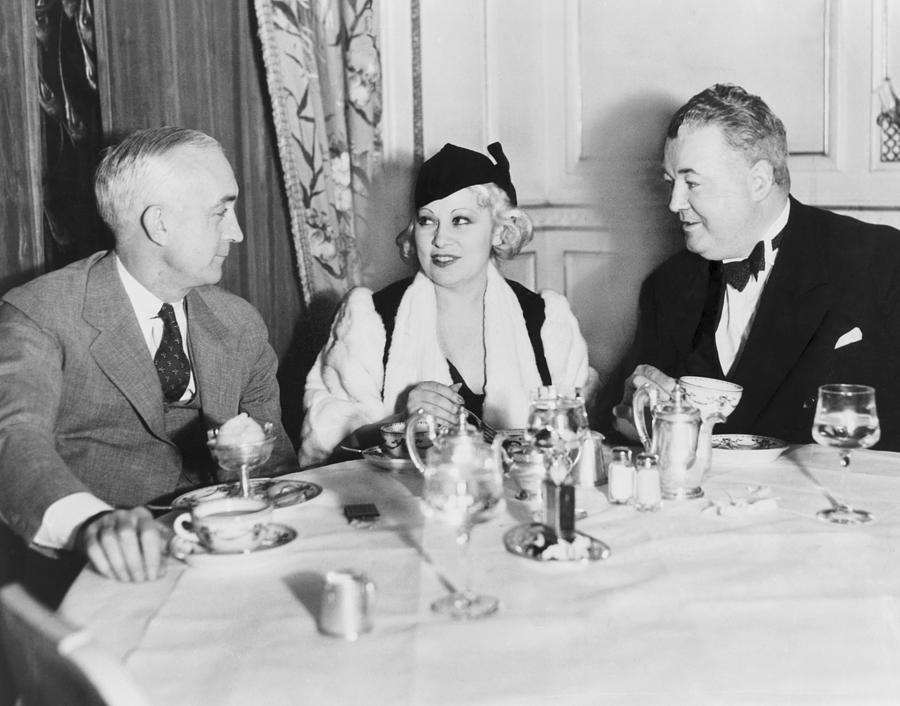 Mae West Dining At The Victor Hugo Caf Photograph by Everett